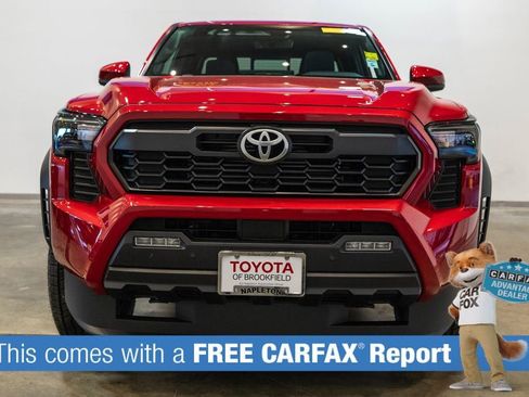 Used 2025 Toyota Tacoma TRD Off-Road w/ TRD Off Road Upgrade Package AWD/4WD image 2
