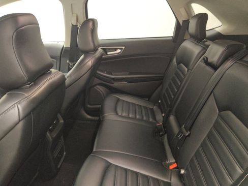 Used 2023 Ford Edge SEL image 18