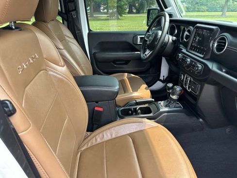 Used 2023 Jeep Wrangler Unlimited Sahara w/ Cold Weather Group AWD/4WD image 26