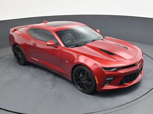 Used 2017 Chevrolet Camaro SS image 17