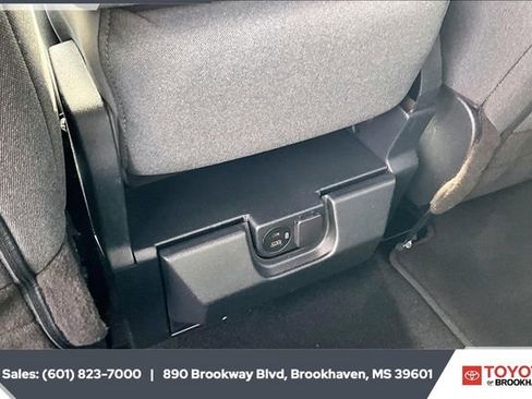 Used 2023 Ford F150 XLT image 23