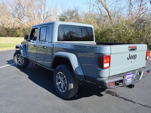 New 2026 Jeep Gladiator Sport image 8