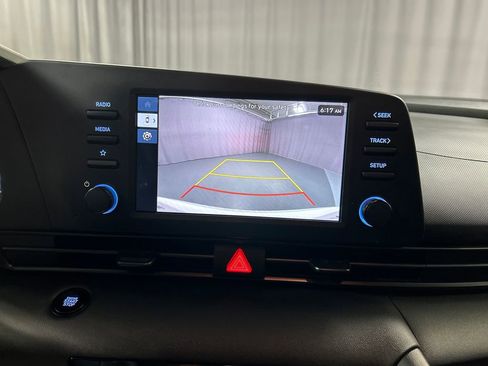 Used 2025 Hyundai Elantra Sport image 16