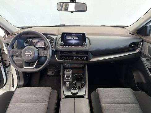 Used 2023 Nissan Rogue SV AWD/4WD image 16
