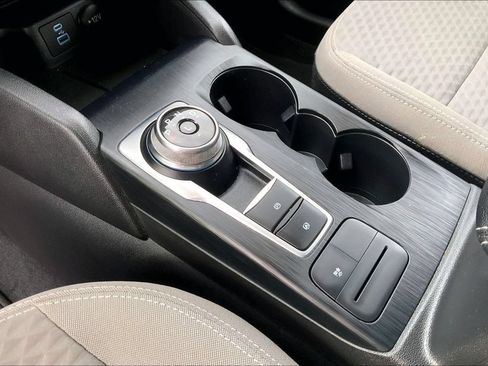 Used 2022 Ford Escape SE FWD image 18