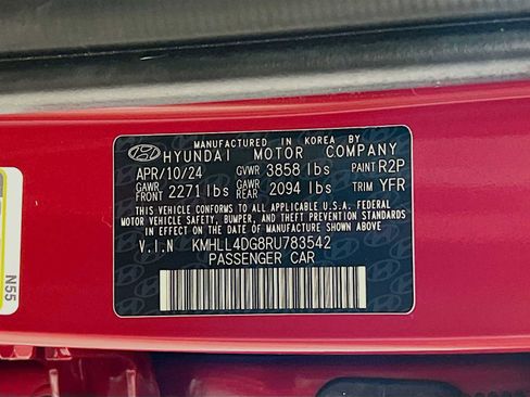 Certified 2024 Hyundai Elantra SE image 30