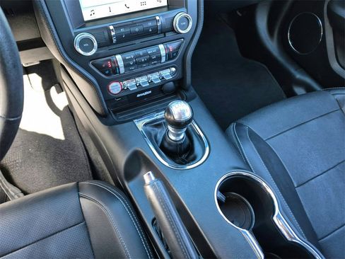 Used 2017 Ford Mustang GT Premium image 19