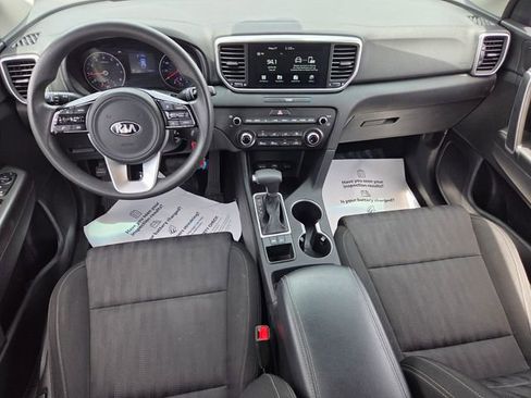 Used 2021 Kia Sportage LX FWD image 9
