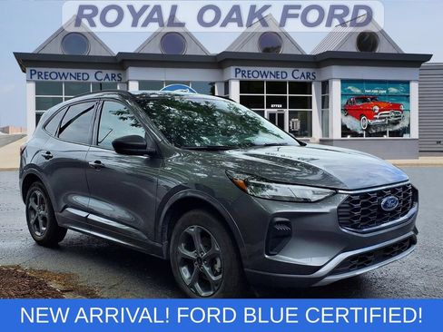 Certified 2024 Ford Escape ST-Line w/ Tech Pack #1 AWD/4WD image 1