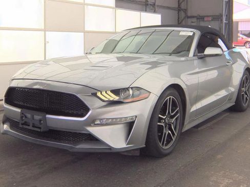 Used 2020 Ford Mustang Premium RWD image 4