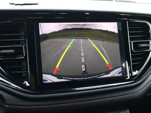 Used 2023 Dodge Durango GT image 29