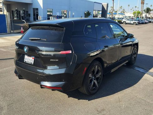 Used 2023 BMW iX xDrive50 w/ Sport Package image 8
