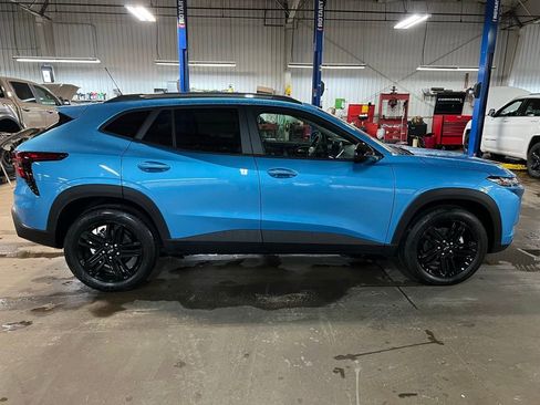 New 2026 Chevrolet Trax ACTIV w/ Sunroof Package FWD image 4