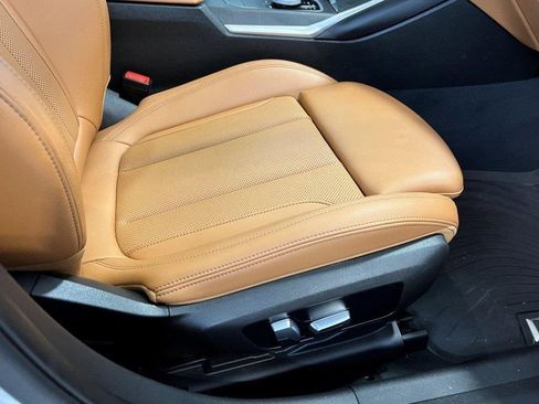 Used 2023 BMW 330i xDrive Sedan w/ Premium Package image 14