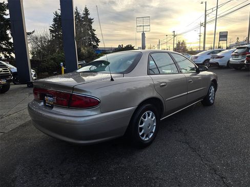 Used 2003 Buick Century Custom image 3