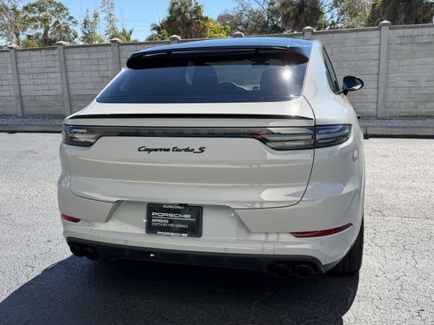 Certified 2022 Porsche Cayenne Turbo S image 11