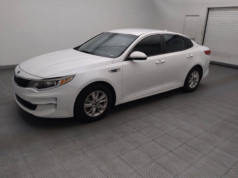 Used 2018 Kia Optima LX FWD image 2