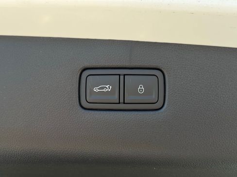 New 2026 Genesis GV70 2.5T Select AWD/4WD image 17
