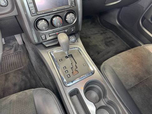 Used 2009 Dodge Challenger SRT8 RWD image 19
