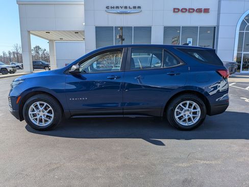 Used 2023 Chevrolet Equinox LS w/ Driver Confidence II Package image 8