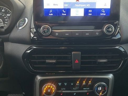 Used 2020 Ford EcoSport Titanium image 15