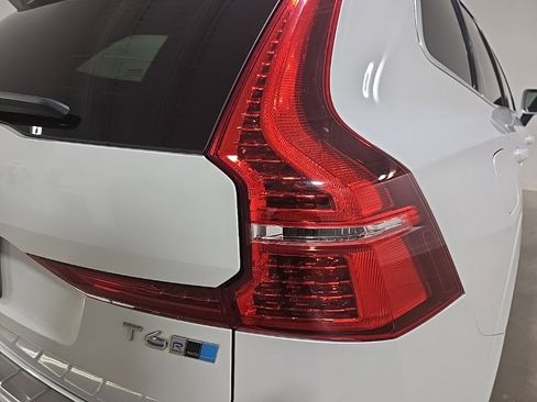 Used 2018 Volvo XC60 T6 R-Design w/ Convenience Package image 21