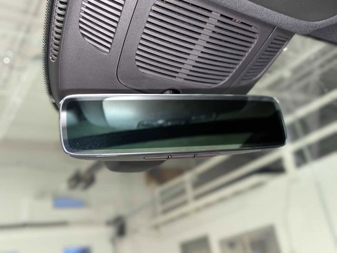 Certified 2024 Mercedes-Benz GLS 450 4MATIC image 33