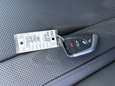 Certified 2025 BMW 330i Sedan RWD image 38