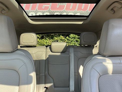 Used 2021 Lincoln Corsair Reserve FWD image 12