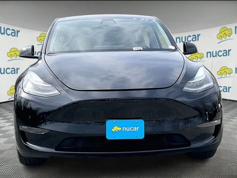 Used 2022 Tesla Model Y Long Range image 2