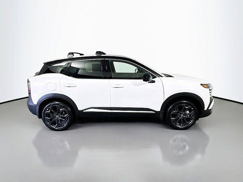 New 2026 Nissan Kicks SR w/ Interior Electronics Package AWD/4WD image 8