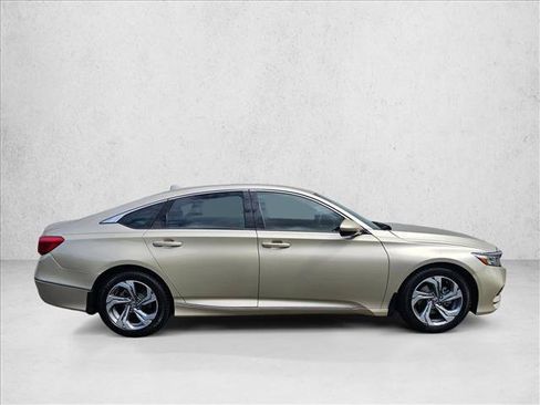 Used 2019 Honda Accord EX image 5