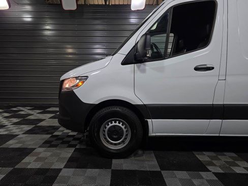 Used 2023 Mercedes-Benz Sprinter 2500 image 30