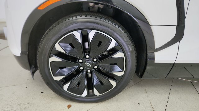 Used 2024 Chevrolet Blazer EV RS RWD image 85