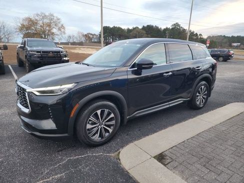 Used 2024 INFINITI QX60 Pure image 3