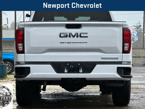 New 2026 GMC Sierra 1500 Elevation w/ LPO, Elevation Black Package image 6
