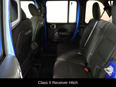 Used 2022 Jeep Wrangler Unlimited Rubicon AWD/4WD image 14