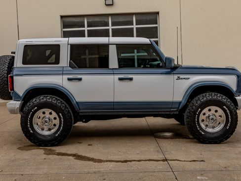 Used 2023 Ford Bronco Heritage Edition image 11