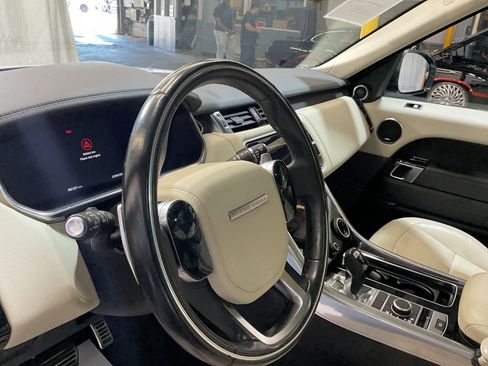 Used 2021 Land Rover Range Rover Sport HSE Silver Edition AWD/4WD image 16