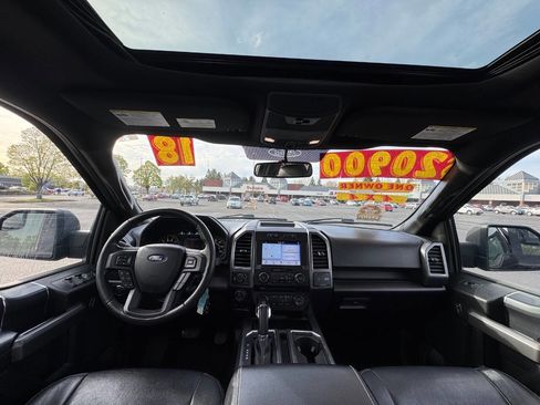 Used 2018 Ford F150 XLT w/ Equipment Group 302A Luxury AWD/4WD image 11