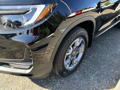 Used 2023 Honda Passport TrailSport image 8