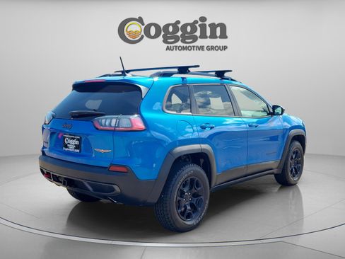 Used 2022 Jeep Cherokee Trailhawk w/ Comfort/Convenience Group image 18