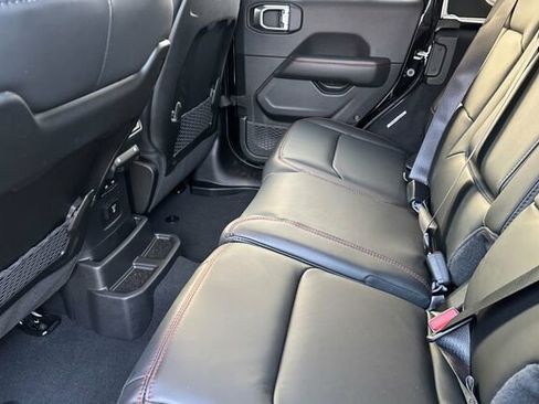 New 2026 Jeep Wrangler Unlimited Rubicon image 9