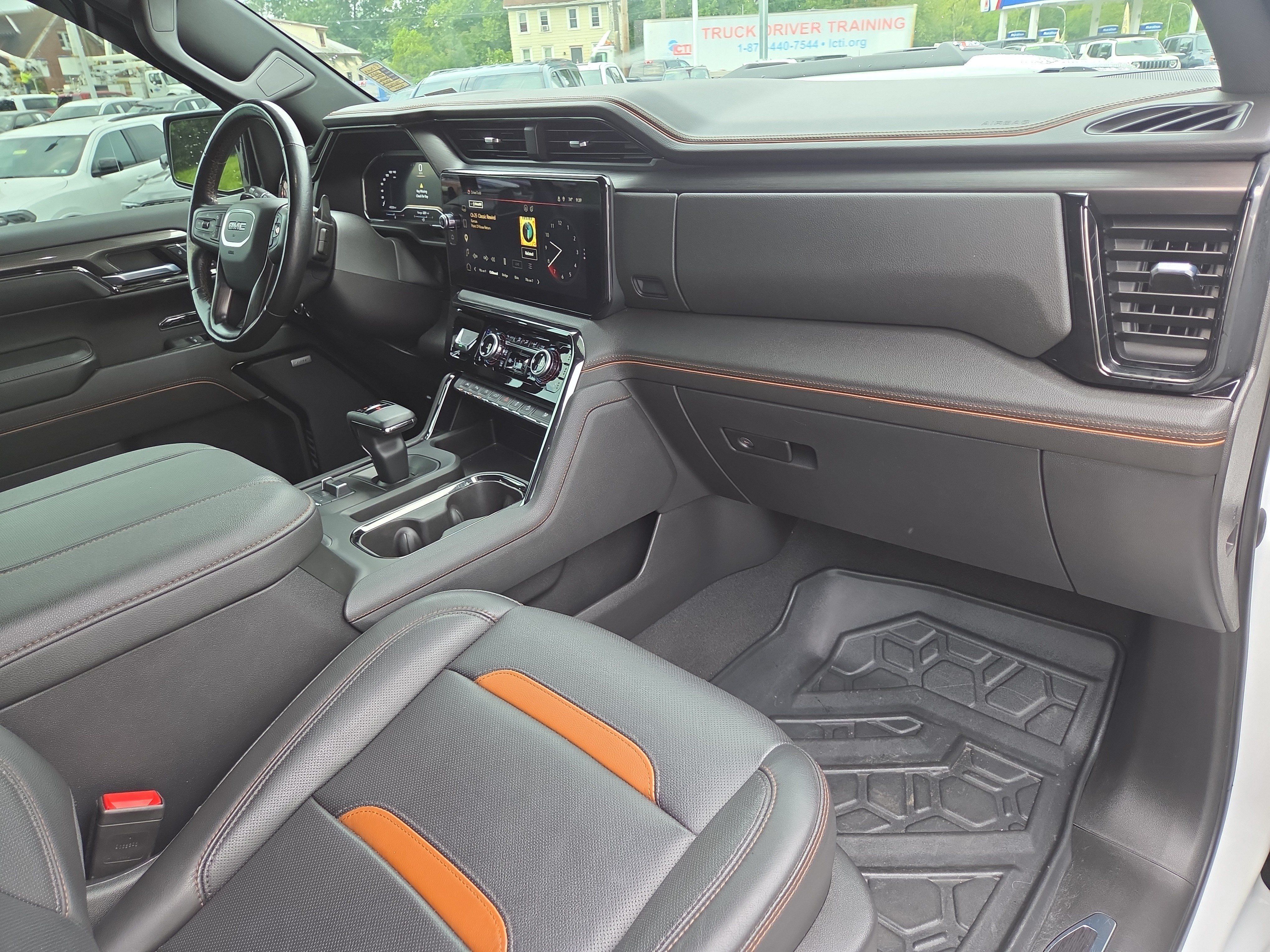Used 2023 GMC Sierra 1500 AT4 w/ AT4 Premium Package AWD/4WD image 19