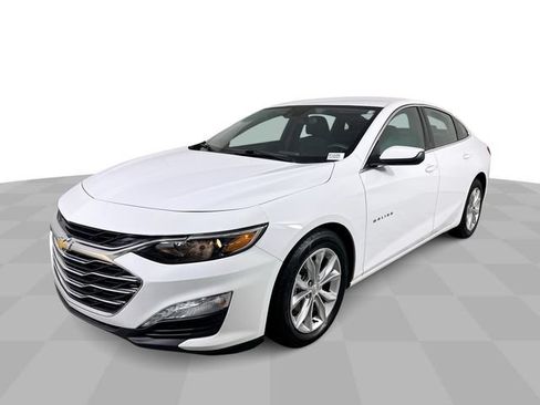 Used 2025 Chevrolet Malibu LT FWD image 1