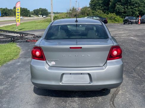 Used 2013 Dodge Avenger SE FWD image 4