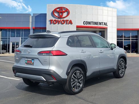 New 2026 Toyota Corolla Cross XLE image 5