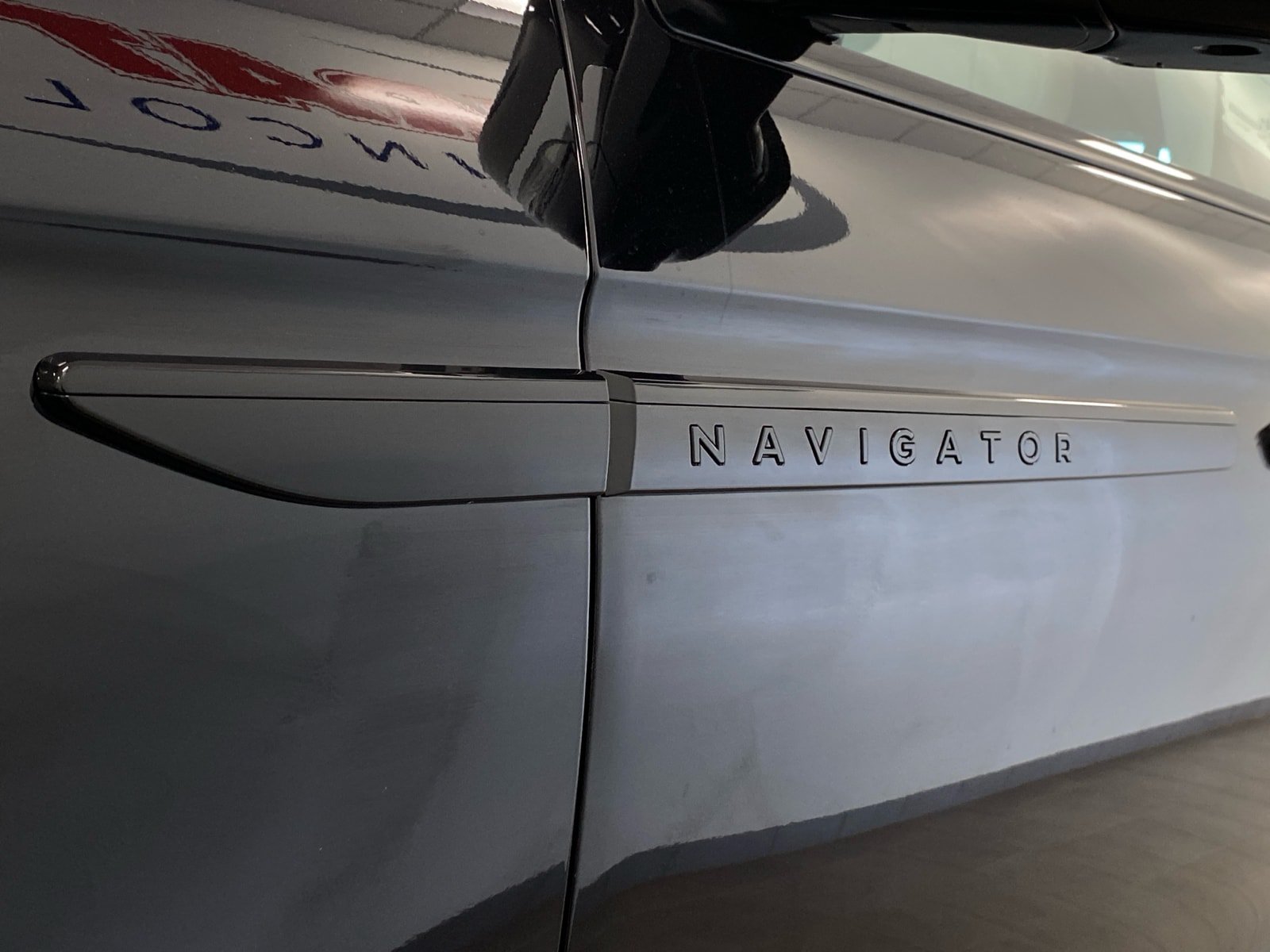 New 2027 Lincoln Navigator Reserve w/ Jet Appearance Package AWD/4WD image 17