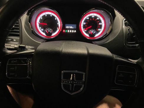 Used 2018 Dodge Grand Caravan SE image 41