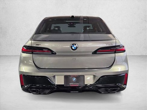 New 2025 BMW 760i xDrive image 8